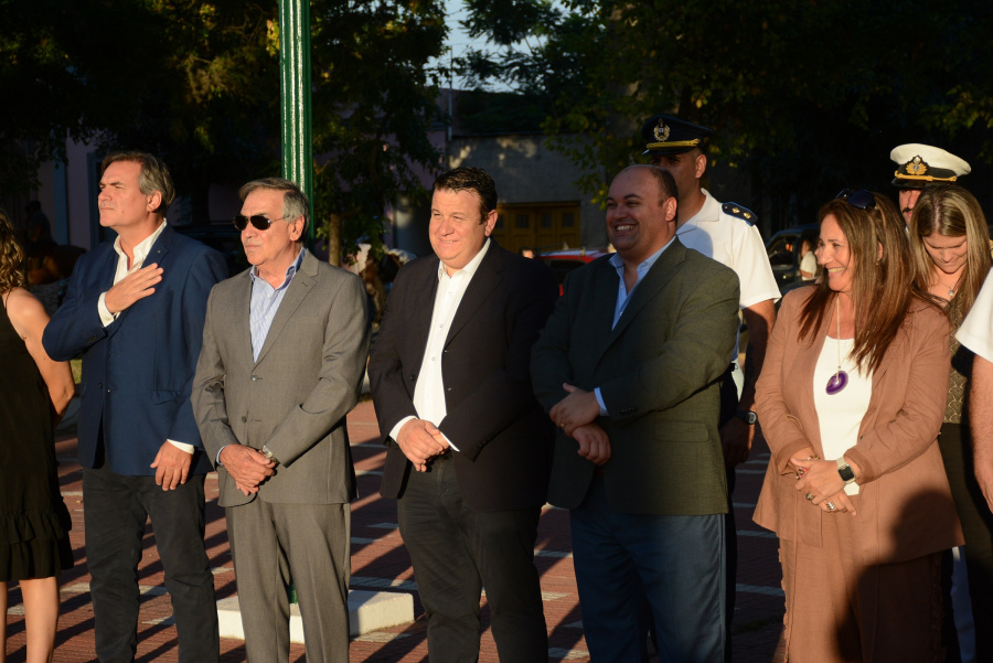 Imagen: Acto por los 210 años de la ciudad de Carmelo