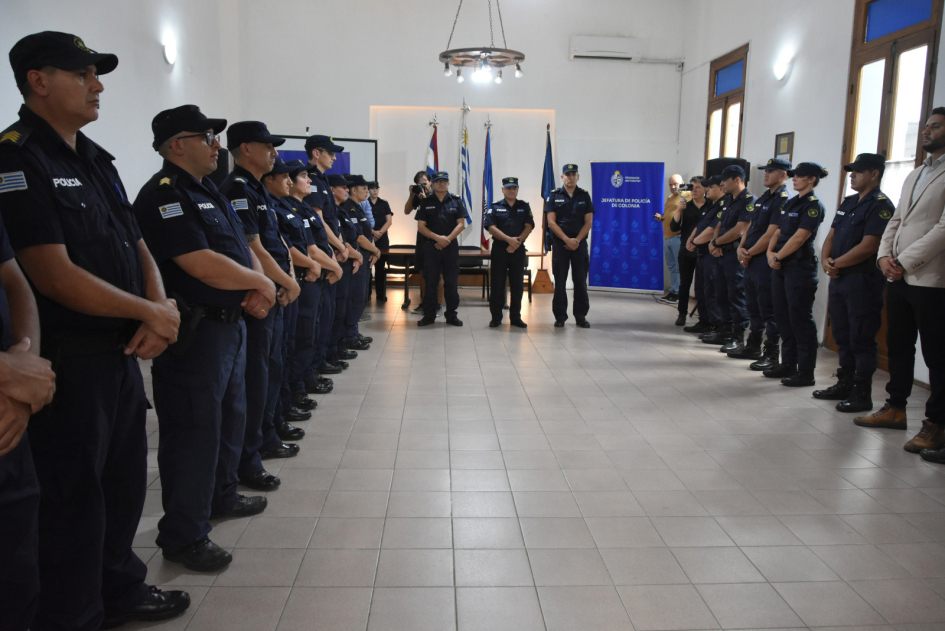 Imagen: Jefatura de Policía de Colonia renueva sus mandos en las dependencias