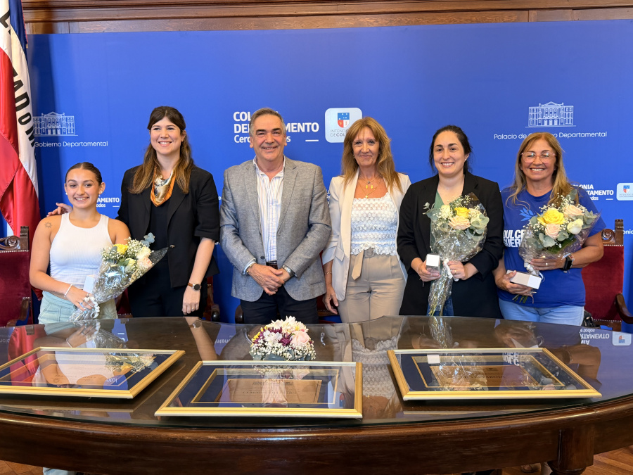 Imagen: Intendencia de Colonia realizó un reconocimiento a tres mujeres Colonienses